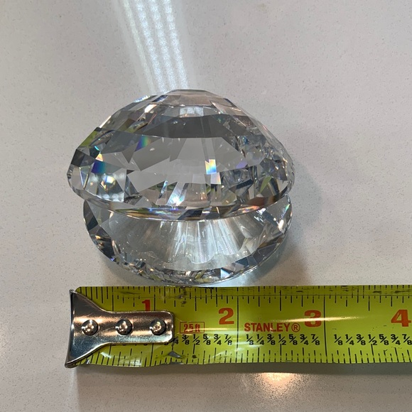 Swarovski Oyster shell with Pearl Accent - Picture 9 of 17